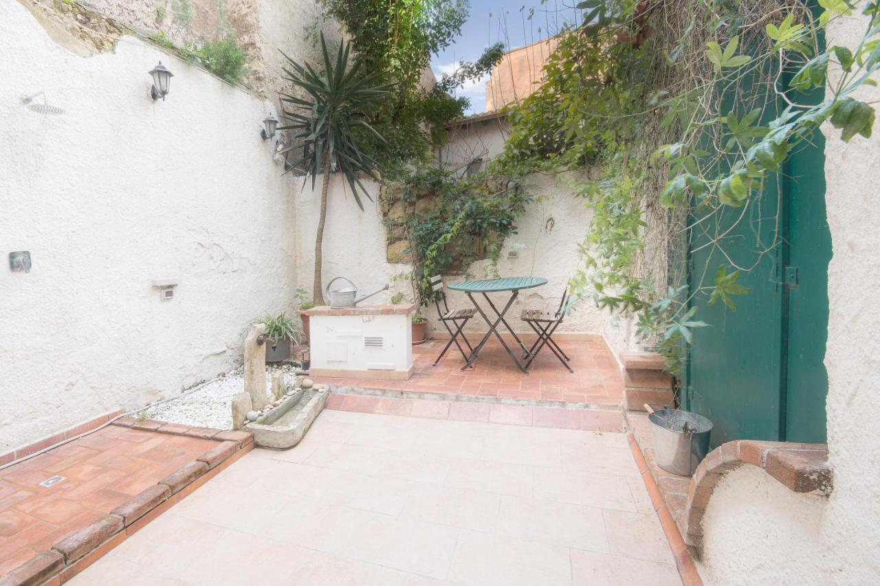 Right House - Small Garden In Old Town - Historical Castle District Cagliari Exteriér fotografie